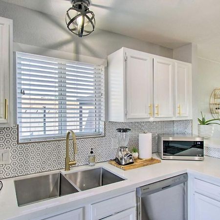 Charming Phoenix Home With Patio About 3 Miles To Dtwn! Екстериор снимка