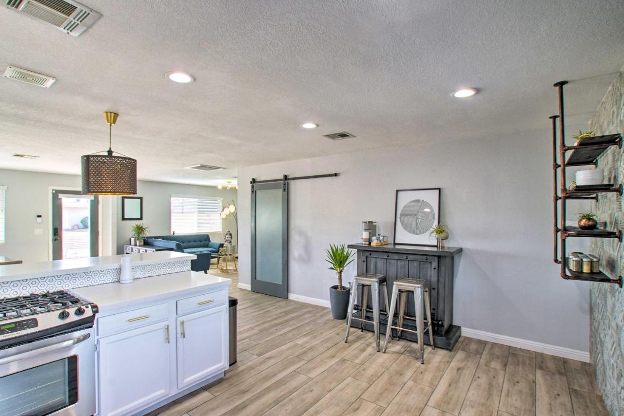 Charming Phoenix Home With Patio About 3 Miles To Dtwn! Екстериор снимка