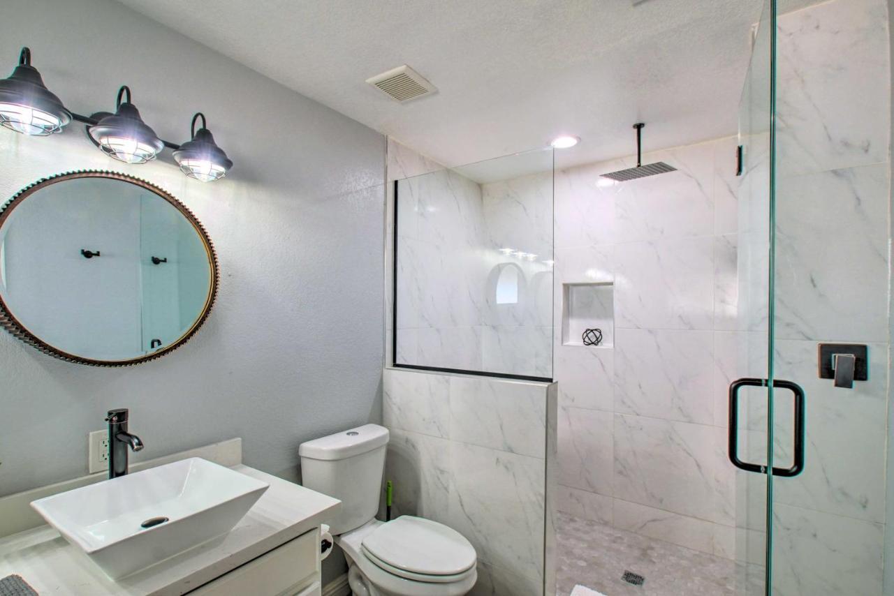 Charming Phoenix Home With Patio About 3 Miles To Dtwn! Екстериор снимка